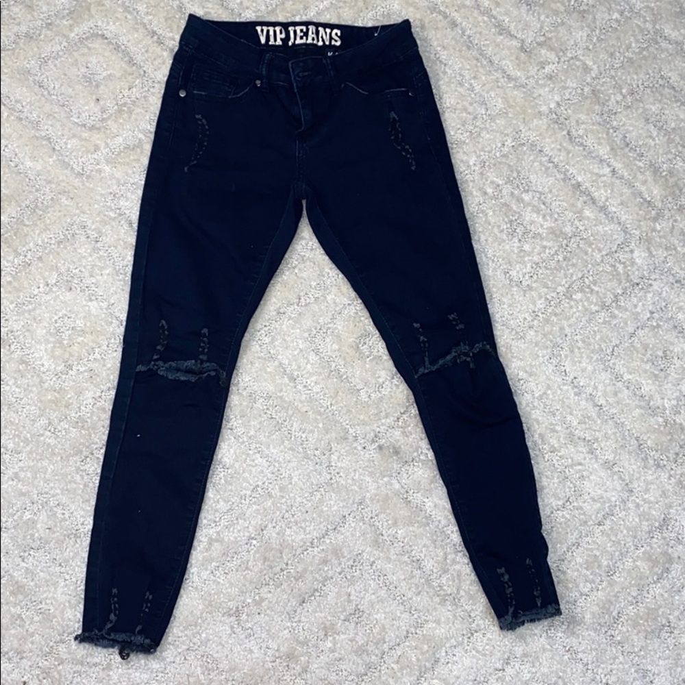 Dark Ripped Jeans